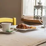 Bed & Breakfast Antico Tralcio 4*