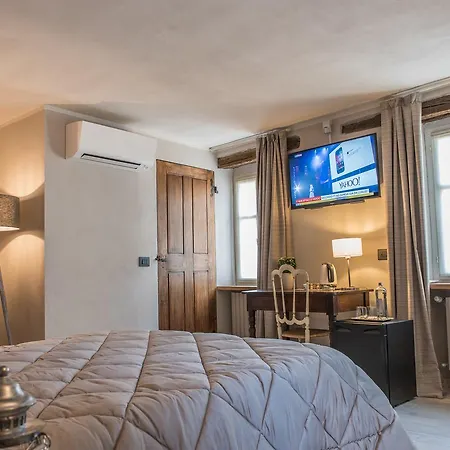 Antico Tralcio 4* Antignano (Piedmont)