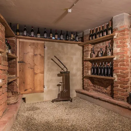 Antico Tralcio Bed & Breakfast Antignano (Piedmont)